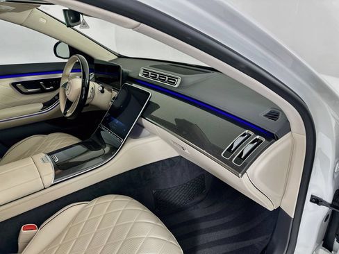 Used 2025 Mercedes-Benz S 580 4MATIC Sedan image 33