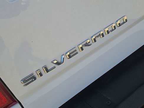 Used 2024 Chevrolet Silverado 2500 LT image 13