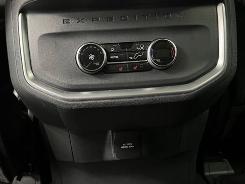 Used 2025 Ford Expedition Max Platinum image 48