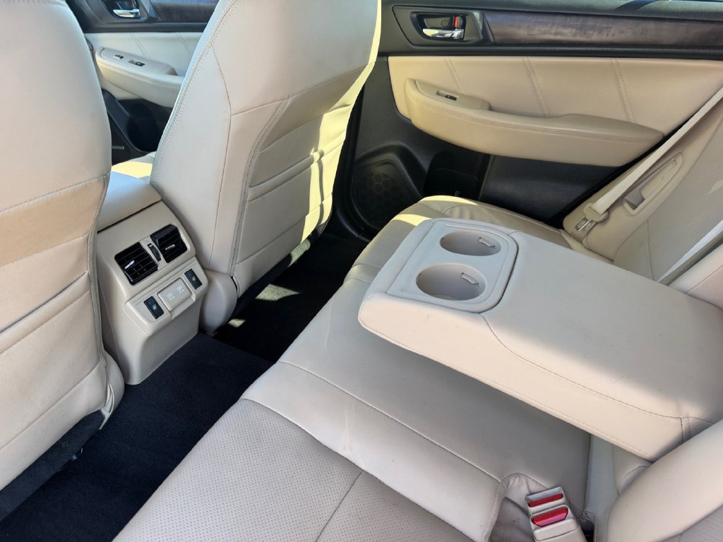 Used 2019 Subaru Outback 2.5i Limited AWD/4WD image 18