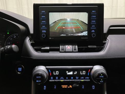 Certified 2021 Toyota RAV4 XLE Premium AWD/4WD image 20