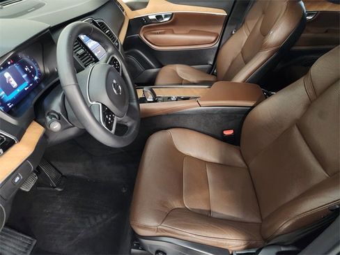 Used 2023 Volvo XC90 B6 Plus w/ Protection Package Premier image 14