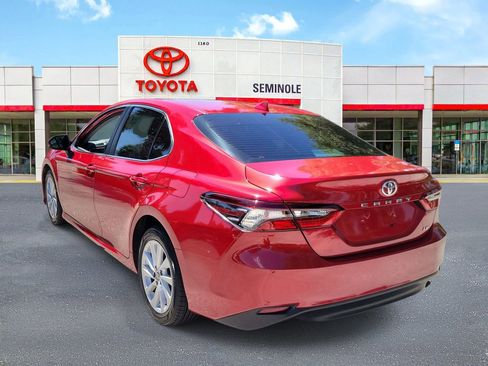 Used 2023 Toyota Camry LE FWD image 4