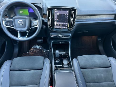 Certified 2023 Volvo XC40 Recharge Plus AWD/4WD image 16