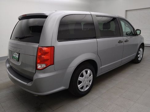 Used 2020 Dodge Grand Caravan SE FWD image 10