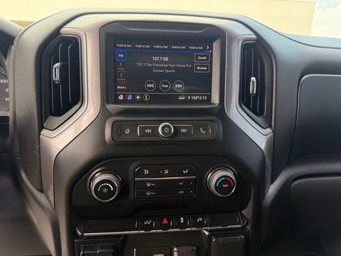 Used 2022 Chevrolet Silverado 2500 Custom w/ Custom Value Package AWD/4WD image 33