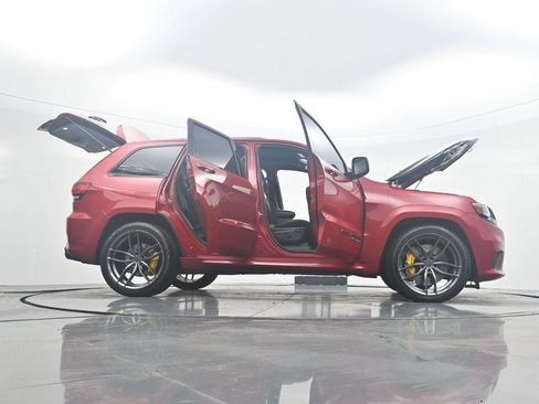 Used 2019 Jeep Grand Cherokee Trackhawk w/ Trailer Tow Group IV AWD/4WD image 37