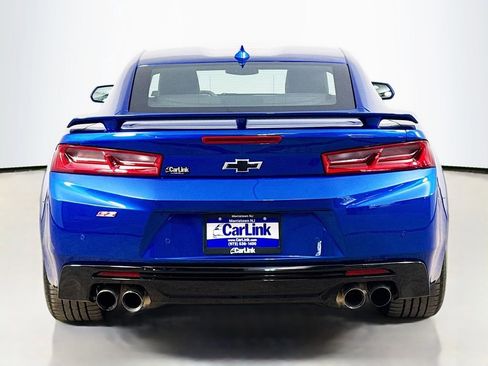 Used 2018 Chevrolet Camaro SS RWD image 7