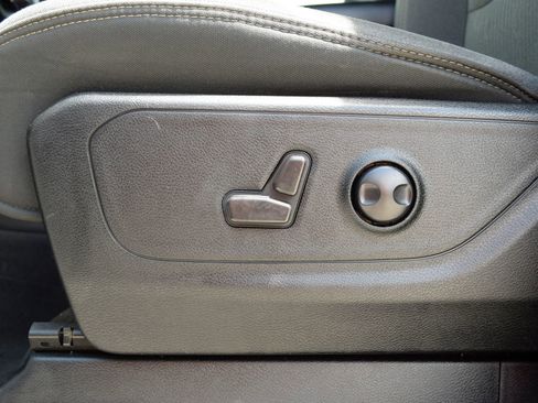 Used 2022 RAM 1500 Lone Star RWD image 16