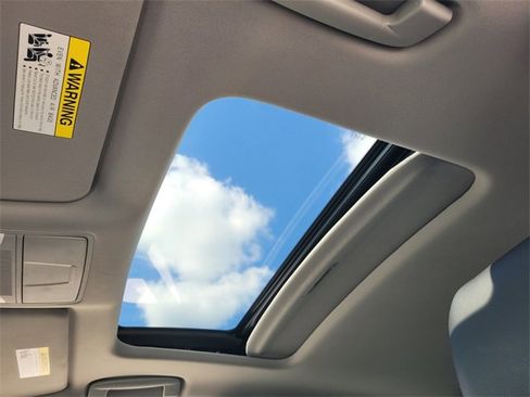 Used 2014 Acura RLX Base image 19