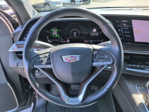 Used 2021 Cadillac Escalade Sport Platinum AWD/4WD image 17