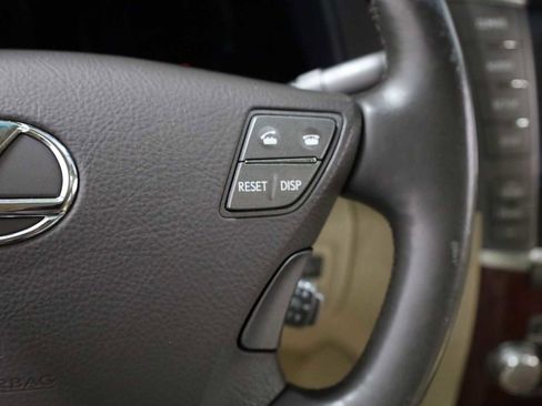 Used 2011 Lexus LS 460 w/ Comfort Pkg image 25