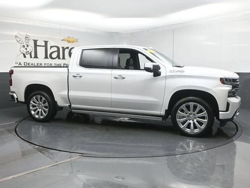 Used 2021 Chevrolet Silverado 1500 High Country w/ Technology Package AWD/4WD image 48