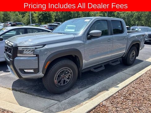 Certified 2025 Nissan Frontier PRO-4X w/ Pro Premium Package AWD/4WD image 3