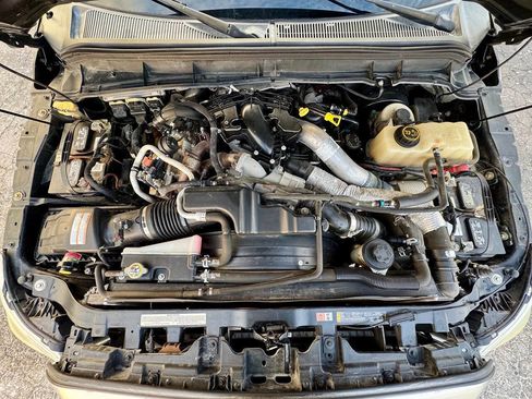 Used 2016 Ford F350 Platinum image 10