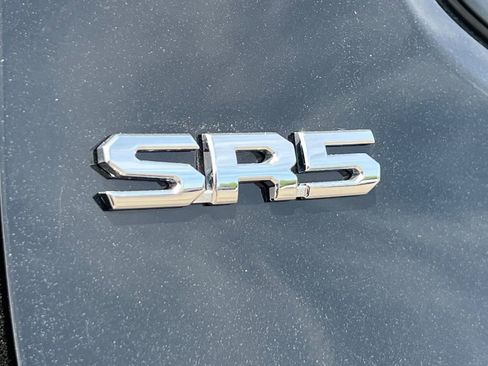 Certified 2025 Toyota Tacoma SR5 AWD/4WD image 29