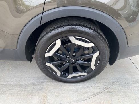 Used 2023 Kia Telluride EX X-Line AWD/4WD image 13