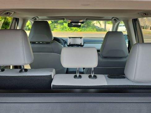 Used 2019 Toyota RAV4 Limited w/ Carpet Mat Package AWD/4WD image 13