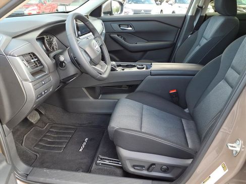 Certified 2025 Nissan Rogue SV image 8