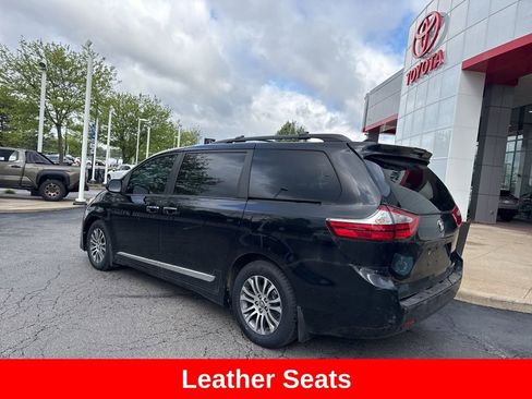 Used 2018 Toyota Sienna XLE w/ XLE Navigation Package FWD image 5
