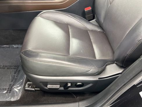 Used 2023 MAZDA CX-30 AWD 2.5 S w/ Premium Package image 14