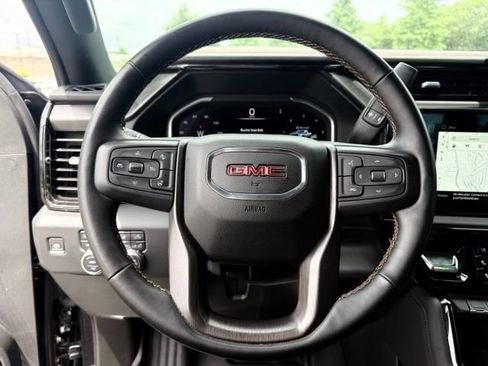Used 2024 GMC Sierra 2500 AT4 w/ Technology Package AWD/4WD image 24