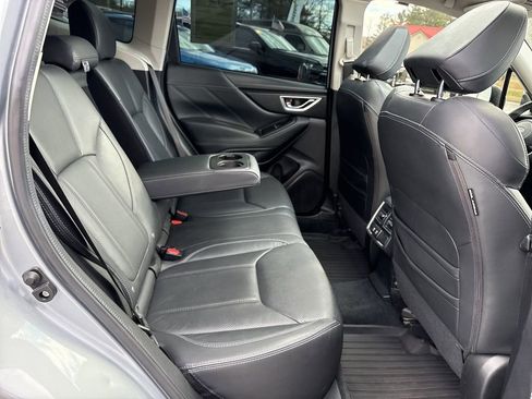 Used 2021 Subaru Forester Limited image 29