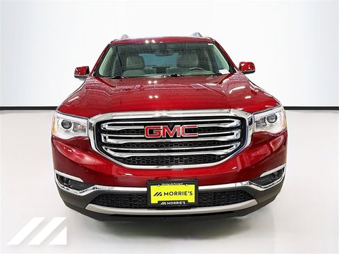 Used 2017 GMC Acadia SLT image 2