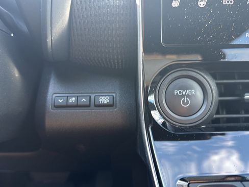 Used 2023 Subaru Solterra AWD image 28