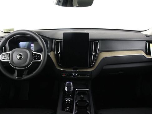 New 2026 Volvo XC60 B5 Ultra w/ Climate Package PRO AWD/4WD image 5