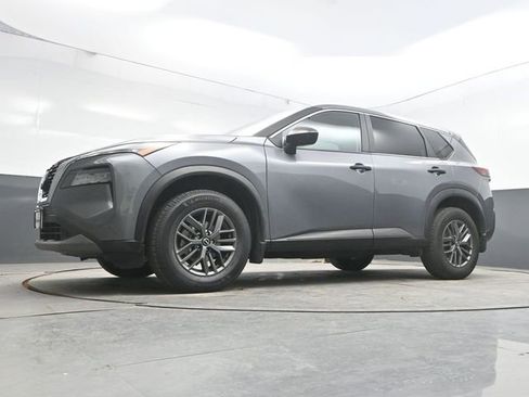 Used 2023 Nissan Rogue S AWD/4WD image 35