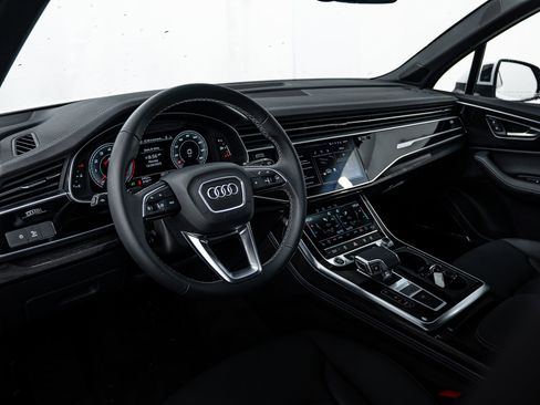 Used 2025 Audi Q7 3.0T Premium Plus w/ Premium Plus Package image 9