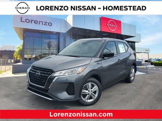 New 2025 Nissan Kicks Play S video 1