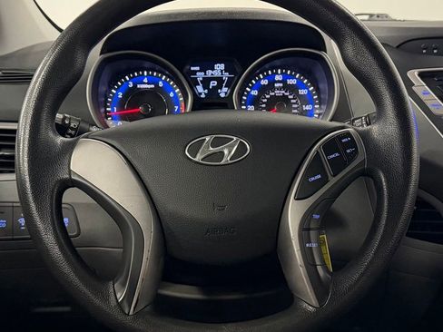 Used 2013 Hyundai Elantra GLS FWD image 15