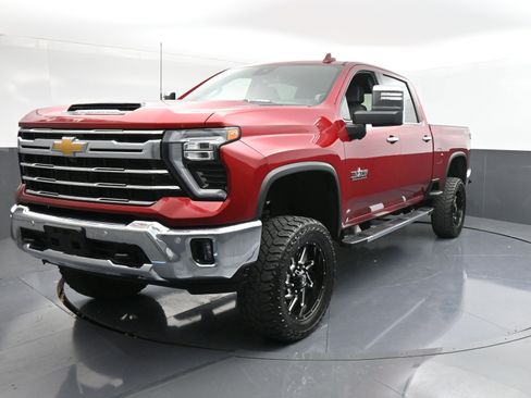 Used 2024 Chevrolet Silverado 2500 LTZ w/ LTZ Texas Edition image 4
