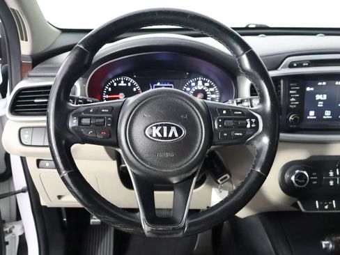 Used 2017 Kia Sorento AWD w/ LX Convenience Package image 30