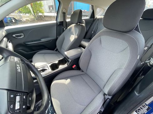 Used 2025 Kia K4 LXS image 35