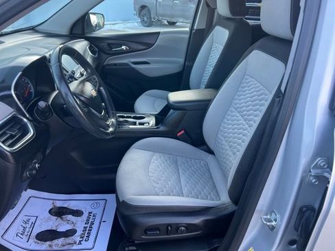 Used 2018 Chevrolet Equinox LT image 12