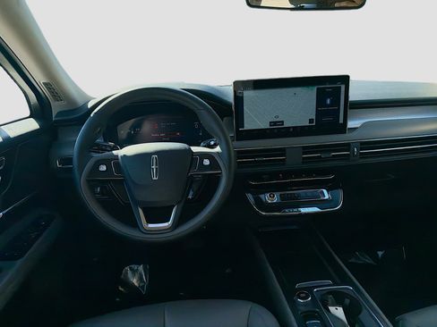 Used 2024 Lincoln Corsair FWD image 21