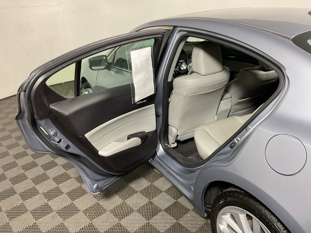 Used 2016 Acura ILX FWD image 31