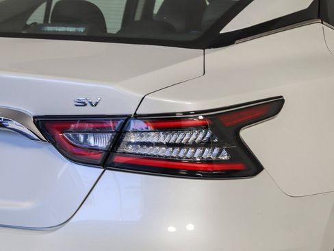 Used 2023 Nissan Maxima SV w/ Floor Mat Group image 9