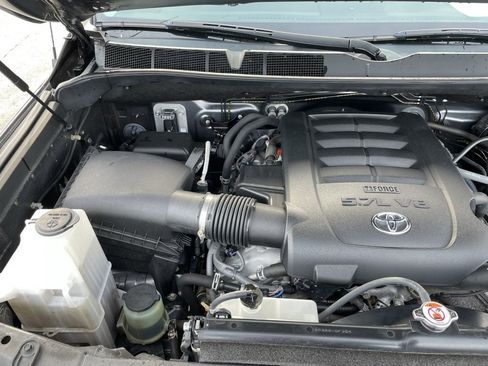 Used 2019 Toyota Tundra SR5 image 36