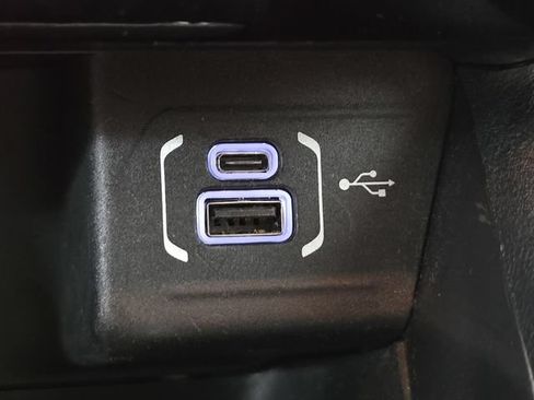 Used 2023 Jeep Compass Latitude AWD/4WD image 19
