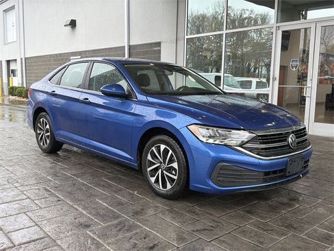 Used 2024 Volkswagen Jetta S image 6