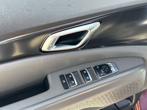 Used 2025 Kia Carnival image 15