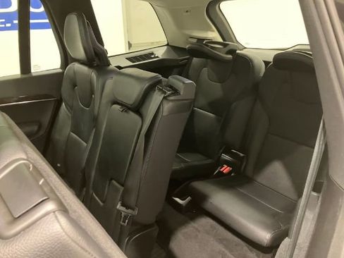 Used 2017 Volvo XC90 T6 Momentum w/ Vision Package image 45