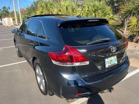 Used 2015 Toyota Venza XLE image 3