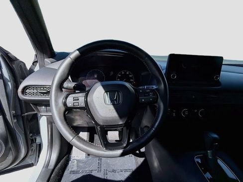 Used 2024 Honda HR-V Sport image 11