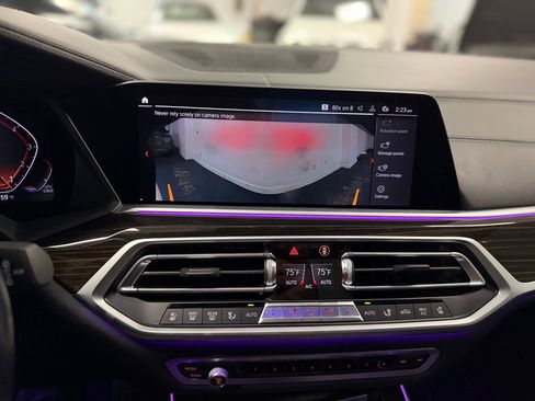 Used 2019 BMW X7 xDrive50i w/ M Sport Package image 28