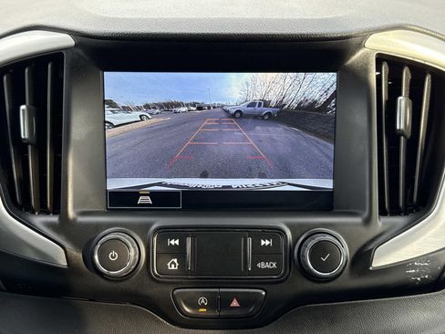 Used 2023 GMC Terrain SLT image 10